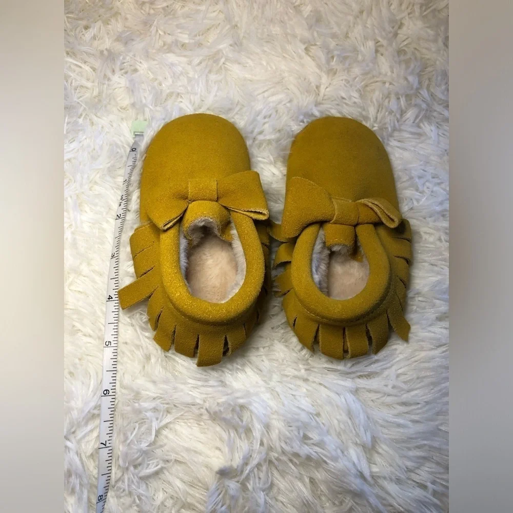 Monkey feet Yellow Bow Kids Shoes - Picture 15 of 16